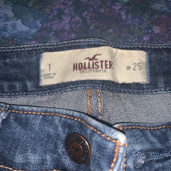 Jeans - Picture 2 of 3